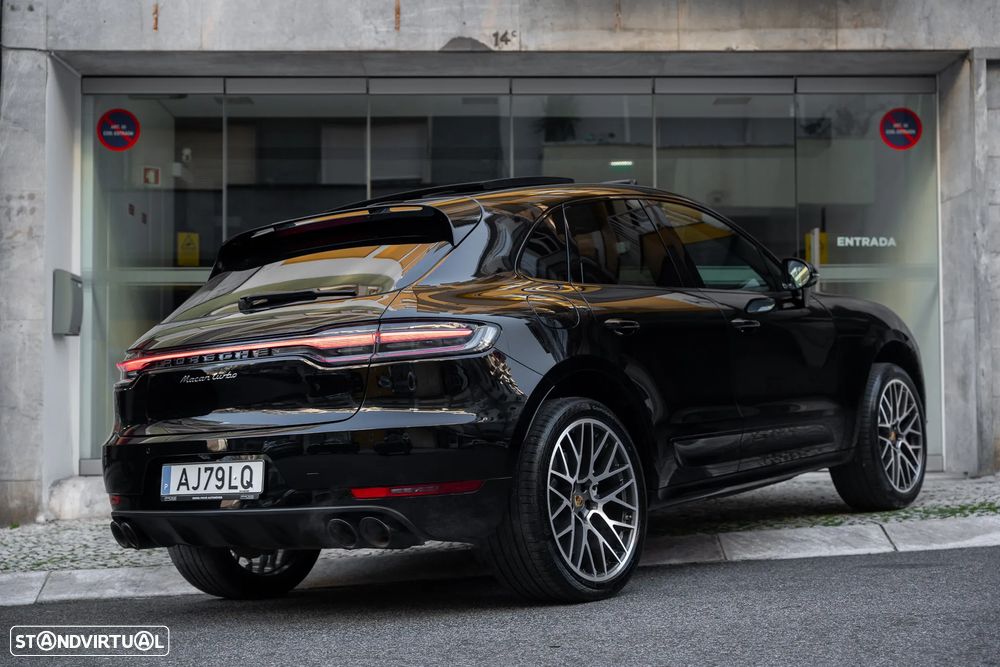Porsche Macan Turbo PDK - 31
