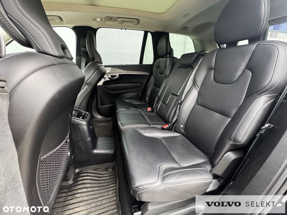 Volvo XC 90 - 33
