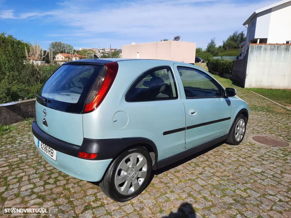 Opel Corsa 1.2 16V Sport - 3