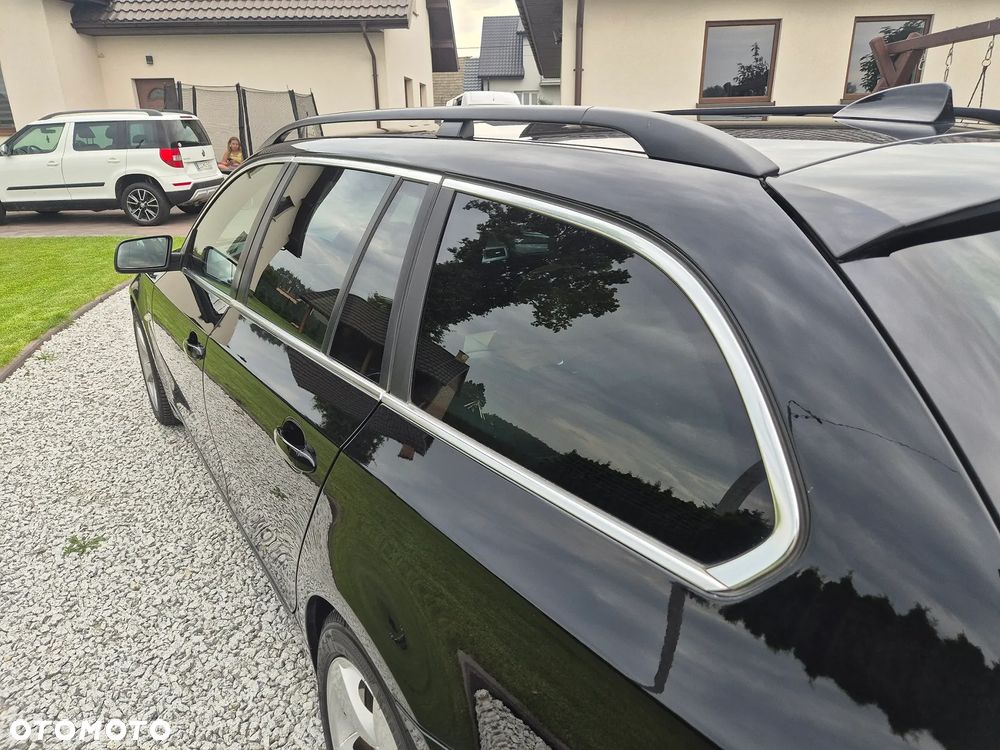 BMW Seria 5 530d xDrive Touring Edition Sport - 15