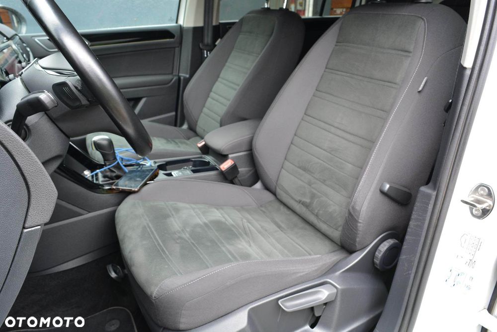 Volkswagen Touran 1.5 TSI EVO Highline DSG - 33