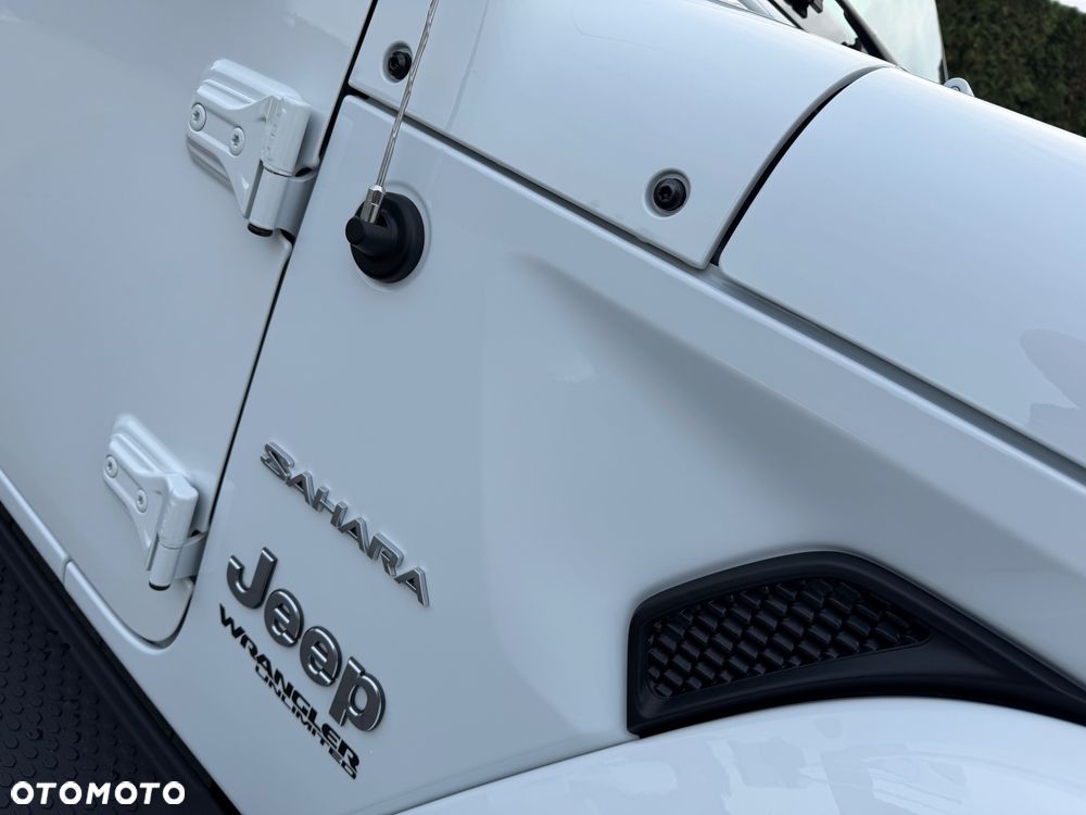 Jeep Wrangler Unlimited GME 2.0 Turbo Sahara - 16