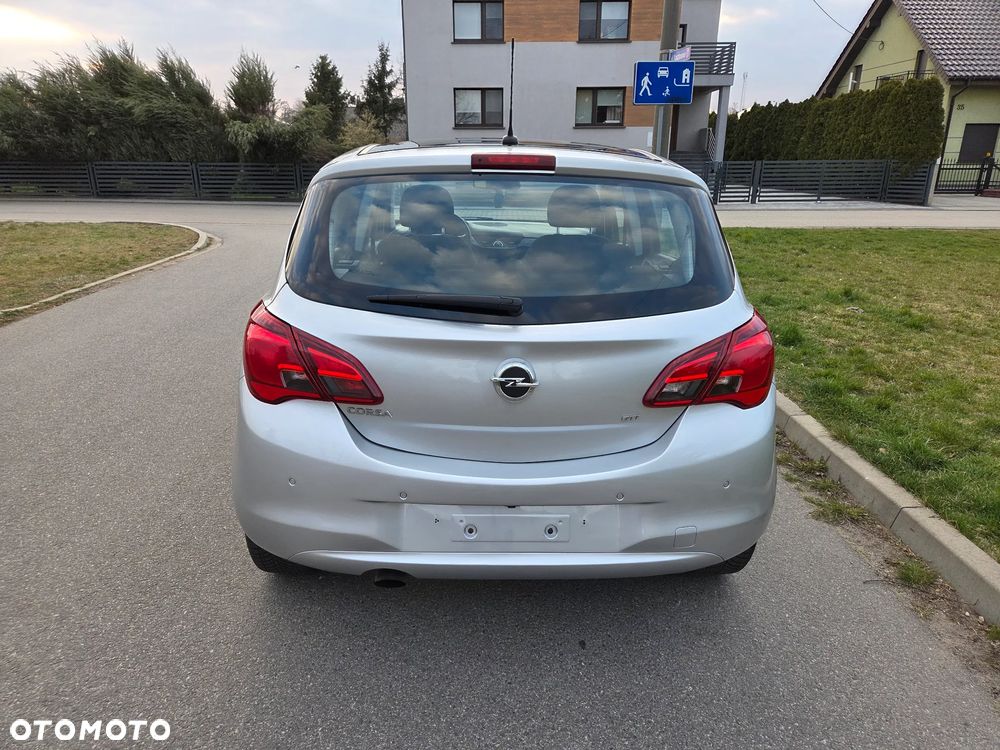 Opel Corsa 1.4 16V Edition - 10