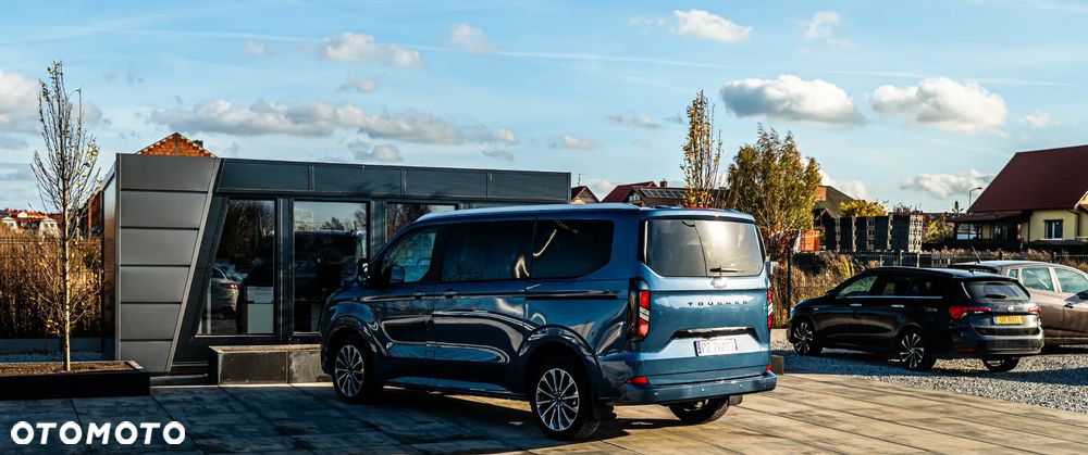 Ford Tourneo Custom - 14