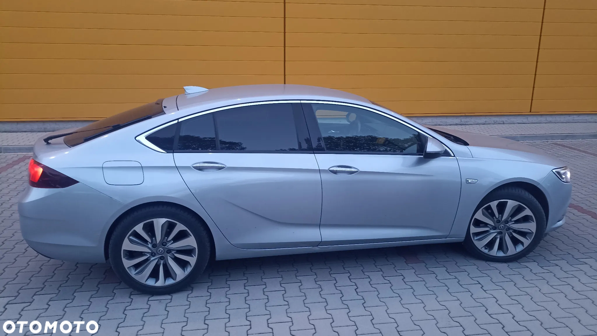 Opel Insignia 2.0 CDTI Edition - 8