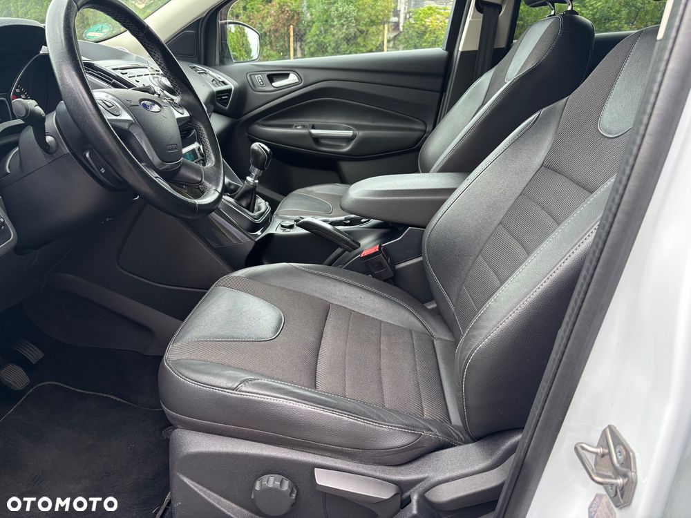 Ford Kuga 2.0 TDCi 4x4 Individual - 11