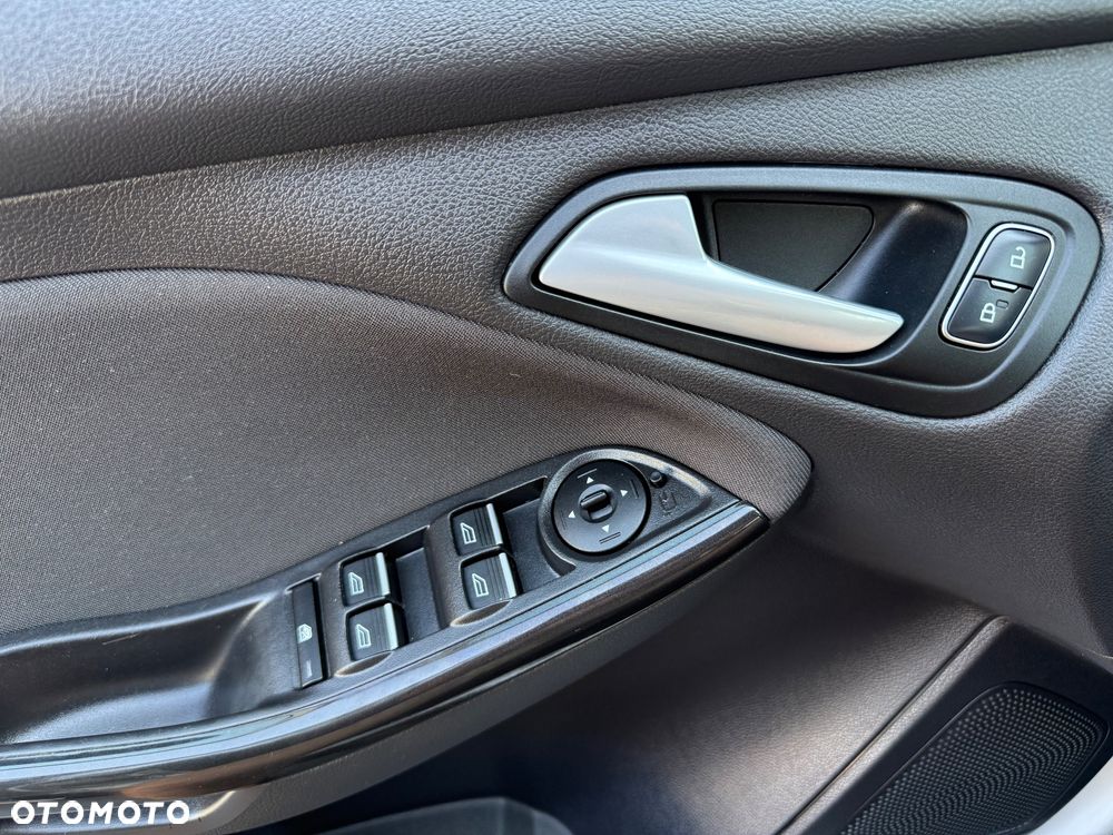 Ford Focus - 29