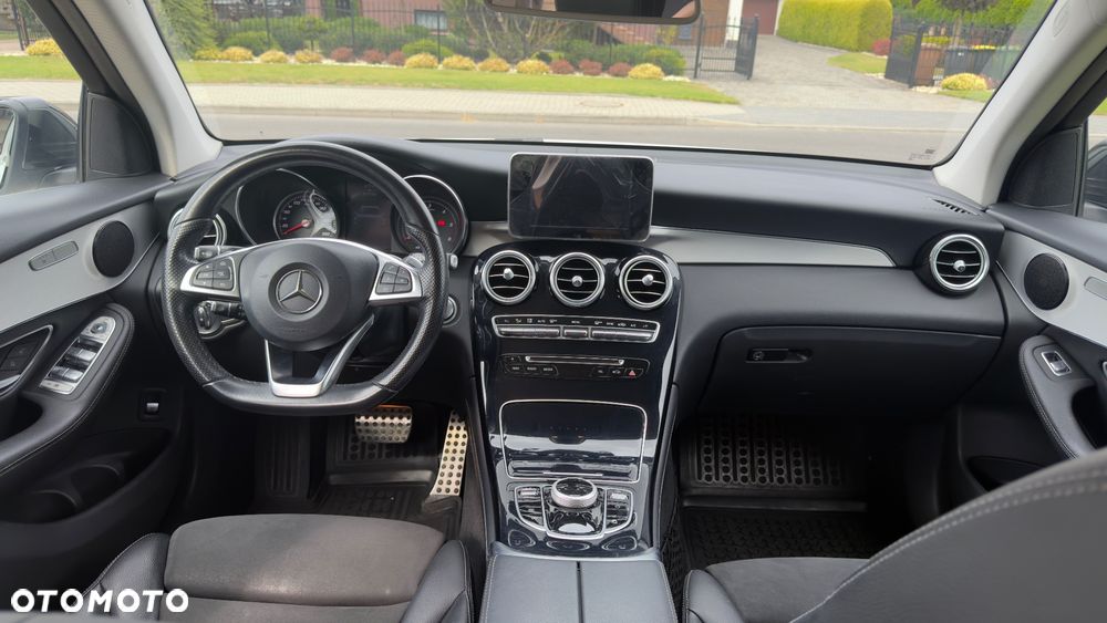 Mercedes-Benz GLC - 11