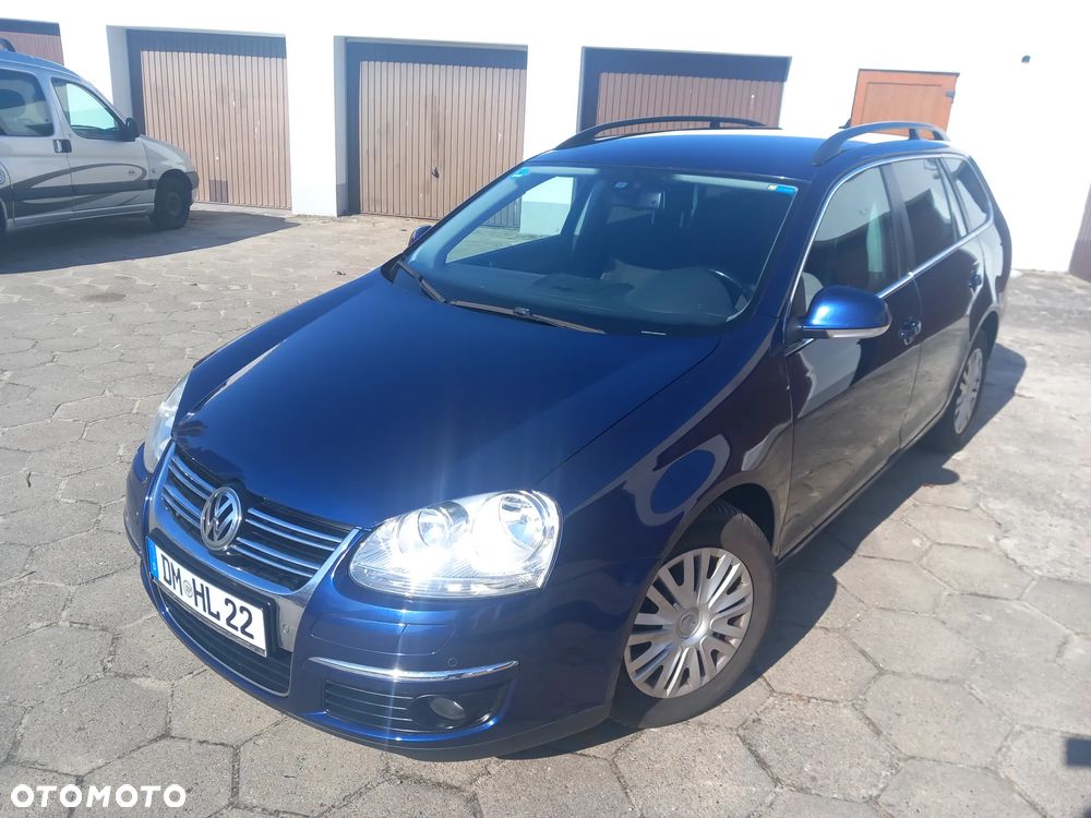 Volkswagen Golf 1.4 TSI DSG MATCH - 1