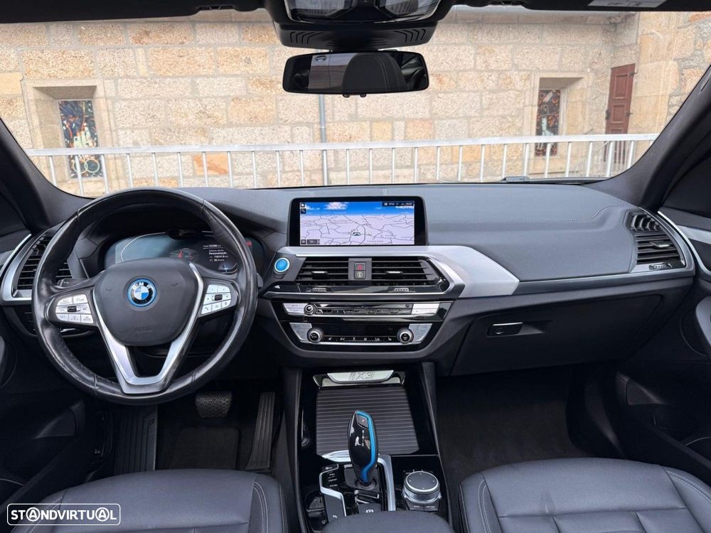 BMW iX3 Inspiring - 9