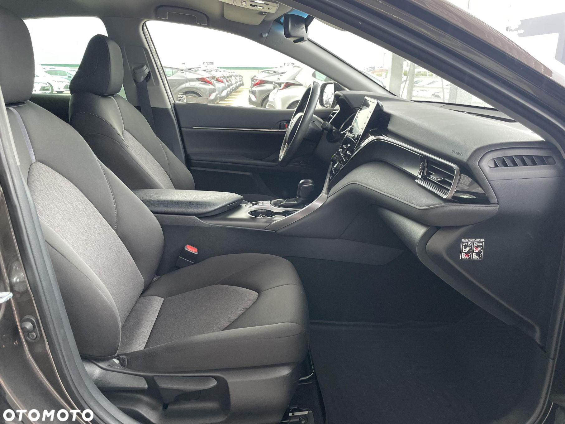 Toyota Camry - 9