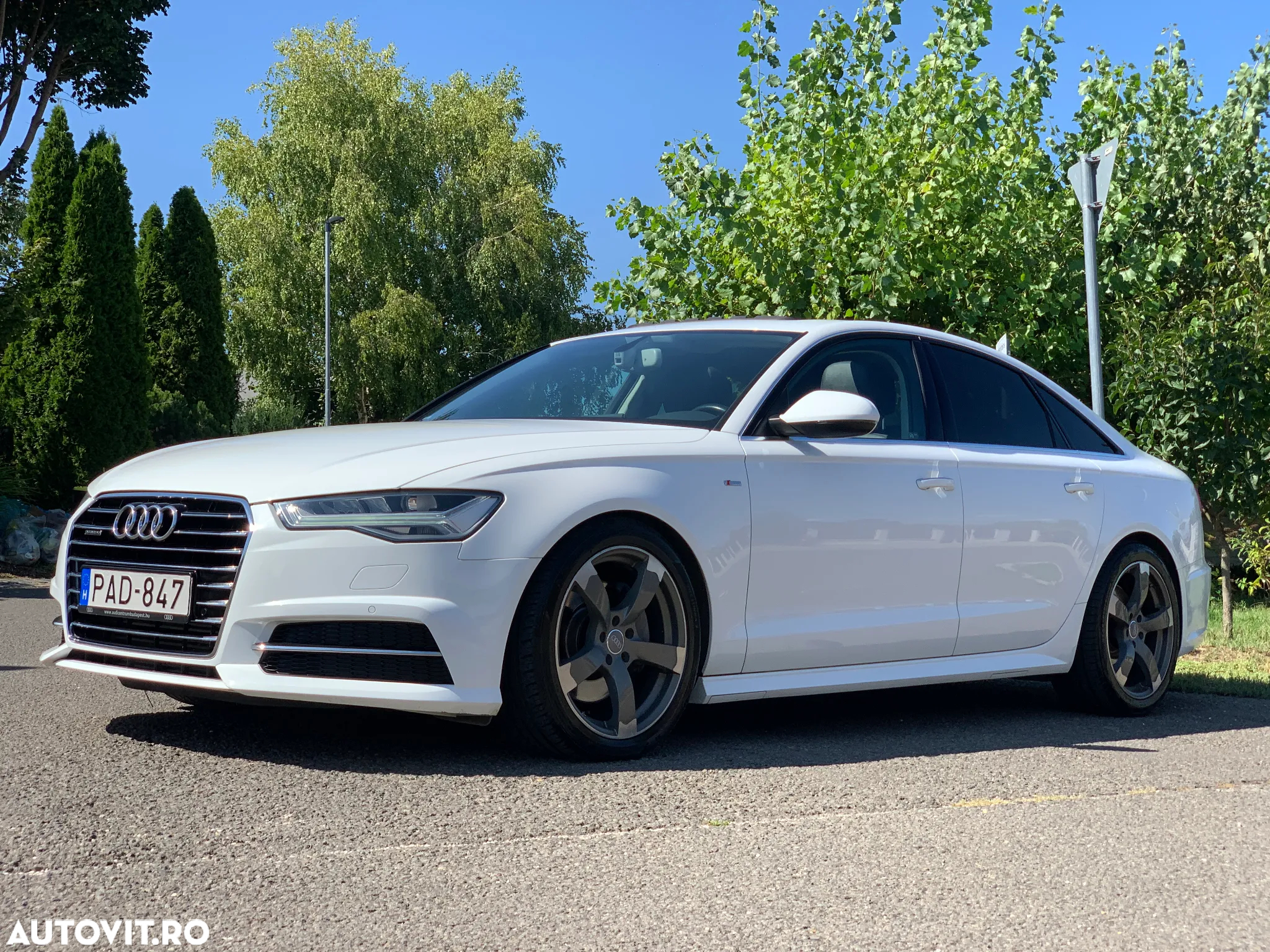 Audi A6 Avant 3.0 TDI quattro S tronic - 12