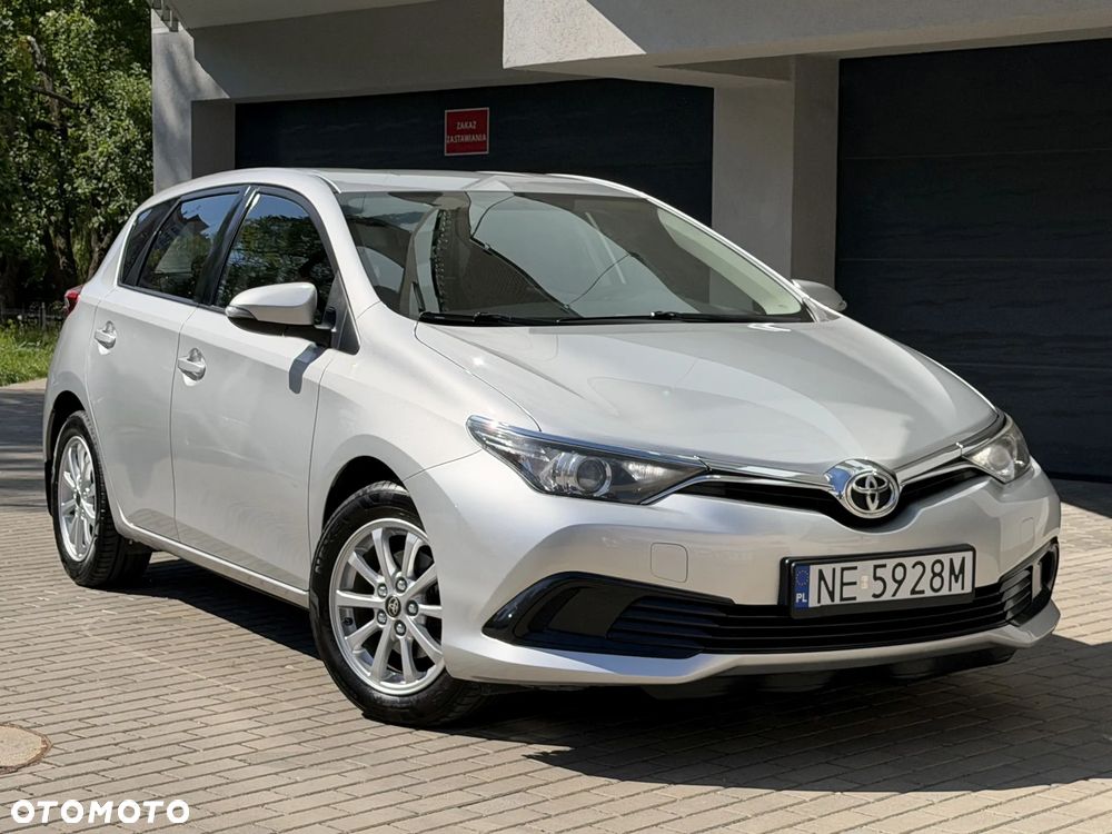 Toyota Auris - 22