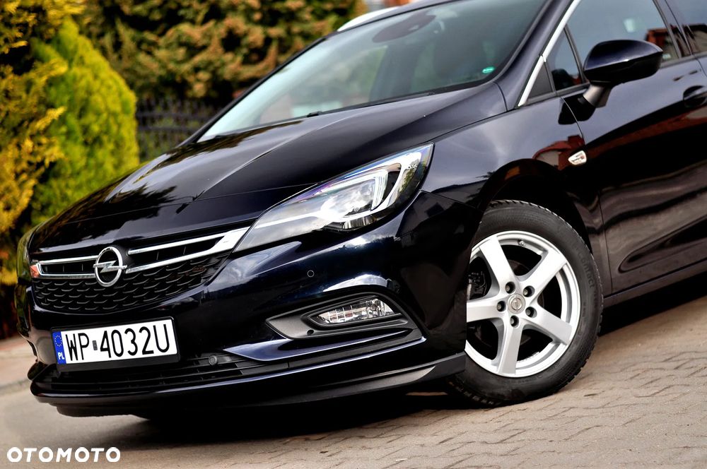 Opel Astra 1.4 T Dynamic S&S - 14