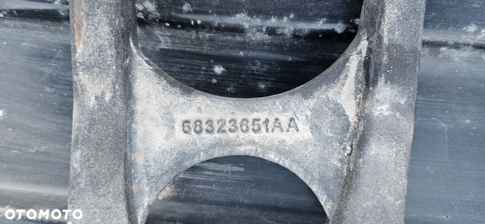 RAM 1500 V 5 2019- 4X4 5.7 HEMI QUAD CAB 1,5 Big Horn Rama samonośna Podwozie Poduszka ramy Osłona zbiornika Obudowa 52029964ac Przewód hamulcowy pompy ABS Instalacja ramy Wiązka kable Ucho Hak przedni Mocowanie 68323651AA 68323650AA - 23