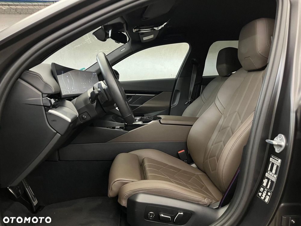 BMW Seria 5 520d xDrive mHEV M Sport - 18