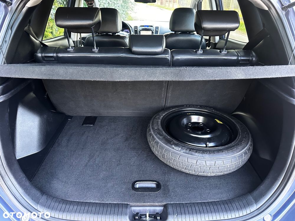 Hyundai ix20 1.4 Premium blue - 38