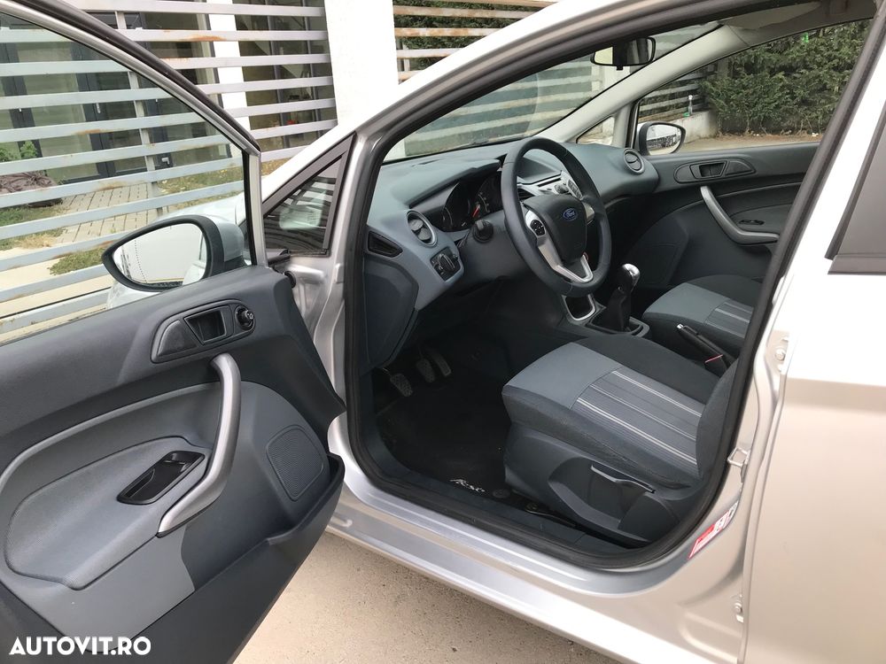 Ford Fiesta - 13