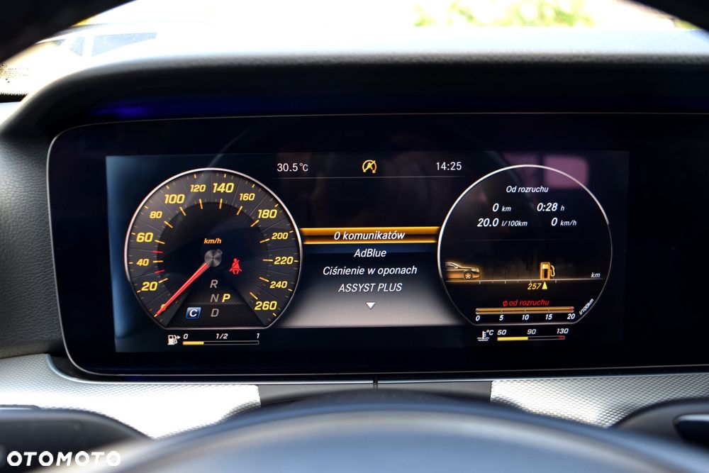 Mercedes-Benz Klasa E 220 d Business Edition 9G-TRONIC - 26