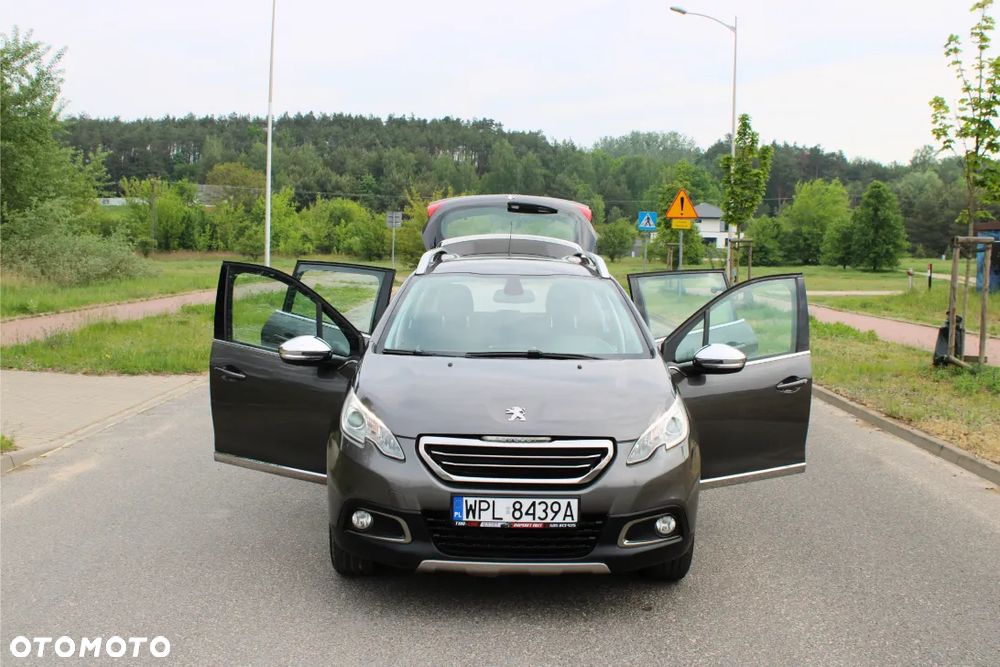 Peugeot 2008 1.6 e-HDi Allure S&S - 10
