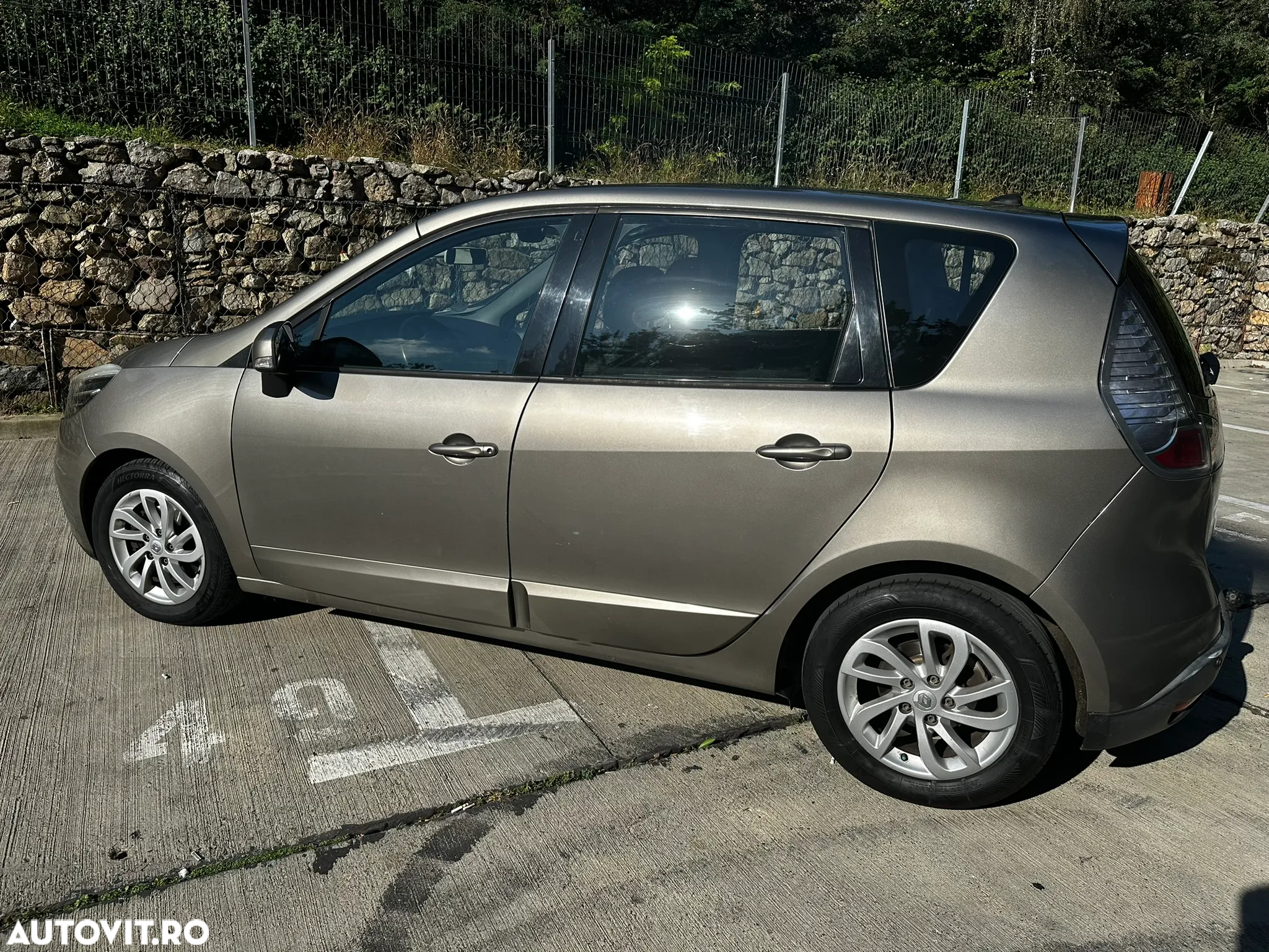 Renault Scenic - 3
