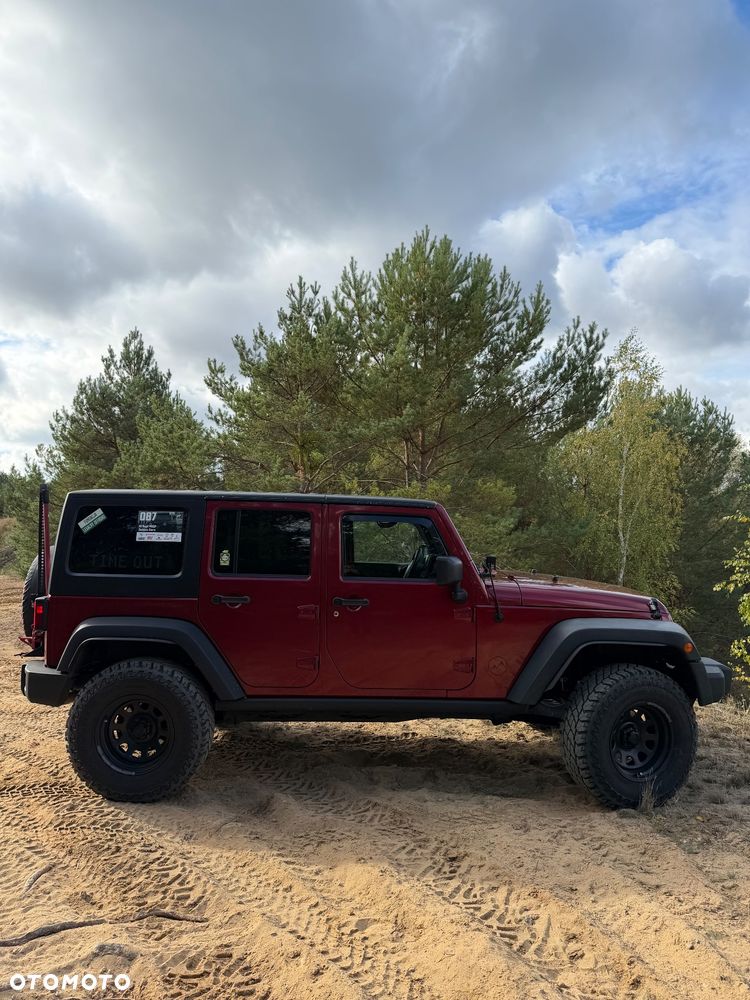 Jeep Wrangler - 38