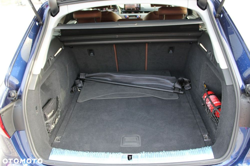 Audi A4 Allroad - 13