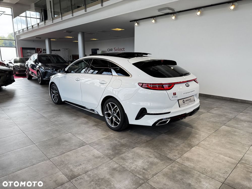 Kia ProCeed - 7
