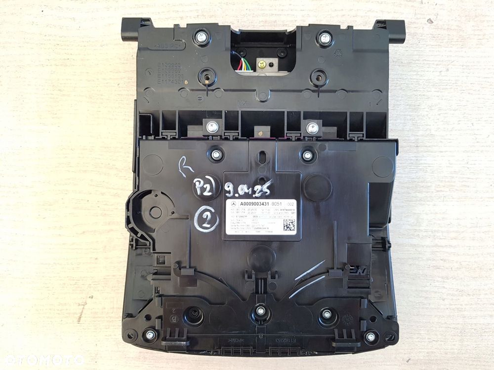 mercedes gle w 167 lampka oświetlenie kabiny a0009003431-9051 - 2