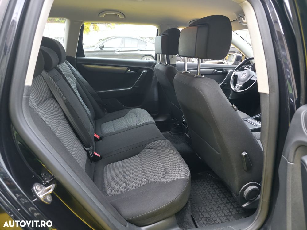 Volkswagen Passat Variant 1.6 TDI BlueMotion Technology Comfortline - 11