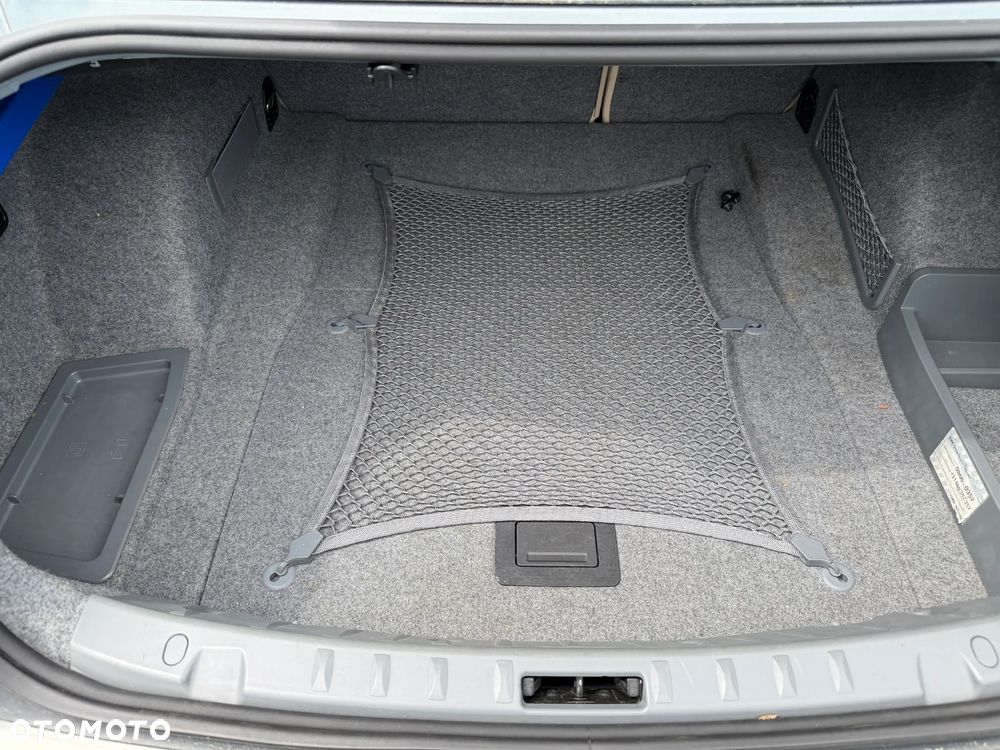 BMW Seria 3 325i - 14