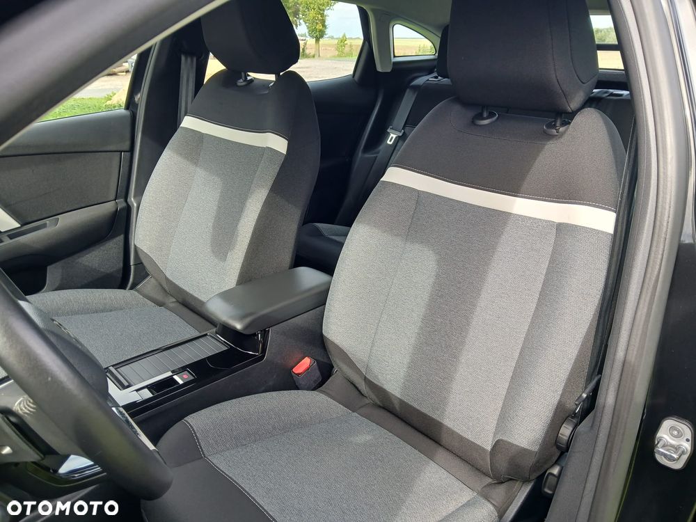 Citroën C4 BlueHDi 130 Stop&Start EAT8 FEEL PACK - 19