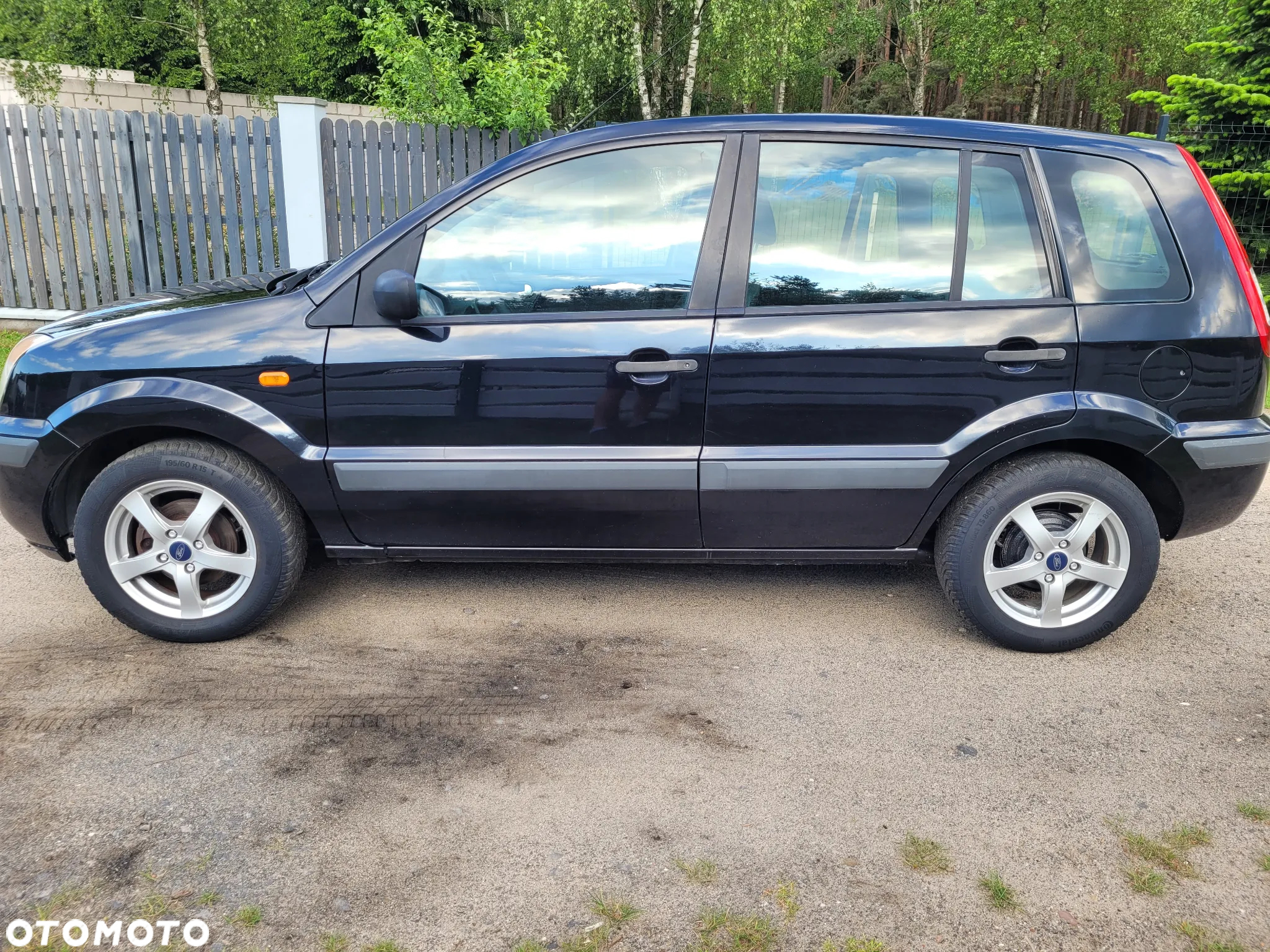 Ford Fusion 1.6 Fun X - 3