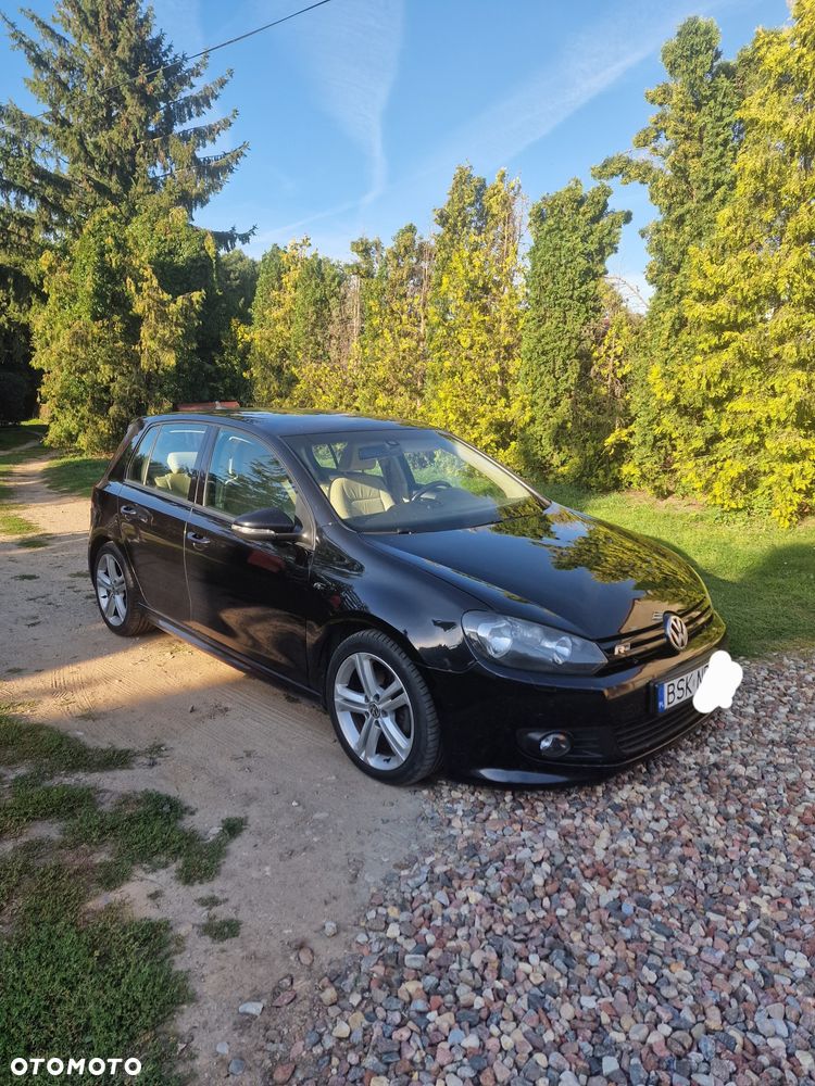 Volkswagen Golf - 1