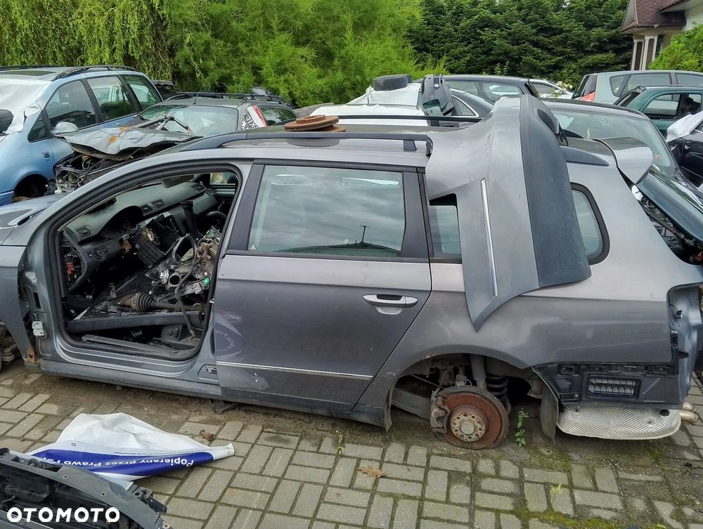 Volkswagen Passat B6 (05-10r.) 1.9TDI 105KM. Silnik BKC Skrzynia GQQ lakier LA7T. Cały na części. GWARANCJA !!!  Przód Tył Zestaw Komplet Drzwi Klapa Zderzak Błotnik Maska Grill Atrapa Szyba Pas Lampa Lusterko Boczki Fotel Kanapa Kokpit Deska Rozdzielcza Przełącznik Włącznik Sterownik Przewody Wiązka Instalacja Moduł Komputer Czujnik Listwa Pompa Alternator Wtryski Głowica Rozrusznik Kompresor Sprzęgło Dwumas Silnik Skrzynia ABS Klimatyzacji Paliwa Wspomagania Kolektor Turbina Przepustnica Zawór Chłodnica Koło Hak Belka Sanki Zawieszenie Mcpherson Półoś Amortyzator Wydech Tłumik Zacisk Most - 5