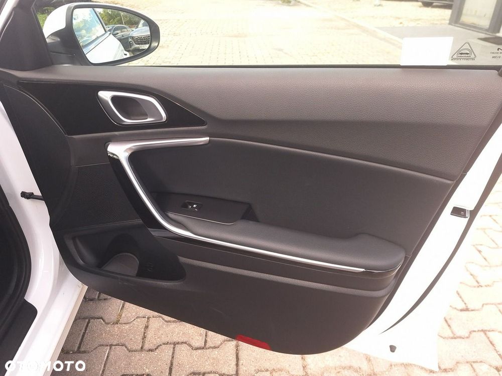 Kia Ceed 1.5 T-GDI Tribute DCT - 29