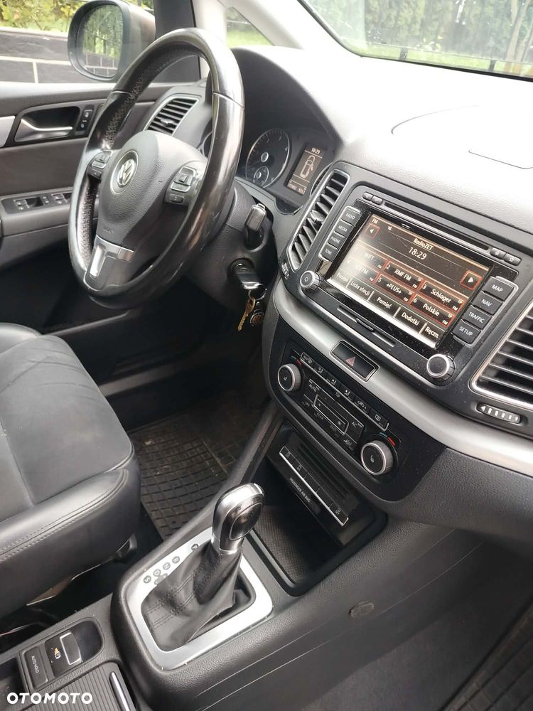 Volkswagen Sharan - 14