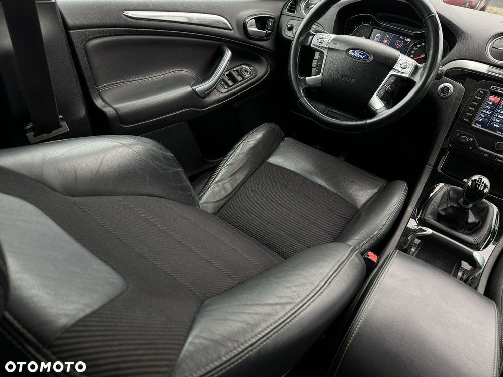 Ford Galaxy 2.0 TDCi Platinium X (Titanium) - 23