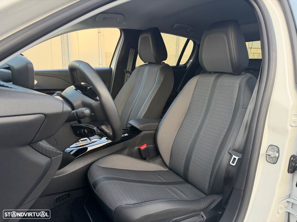 Peugeot e-208 Allure Pack - 2