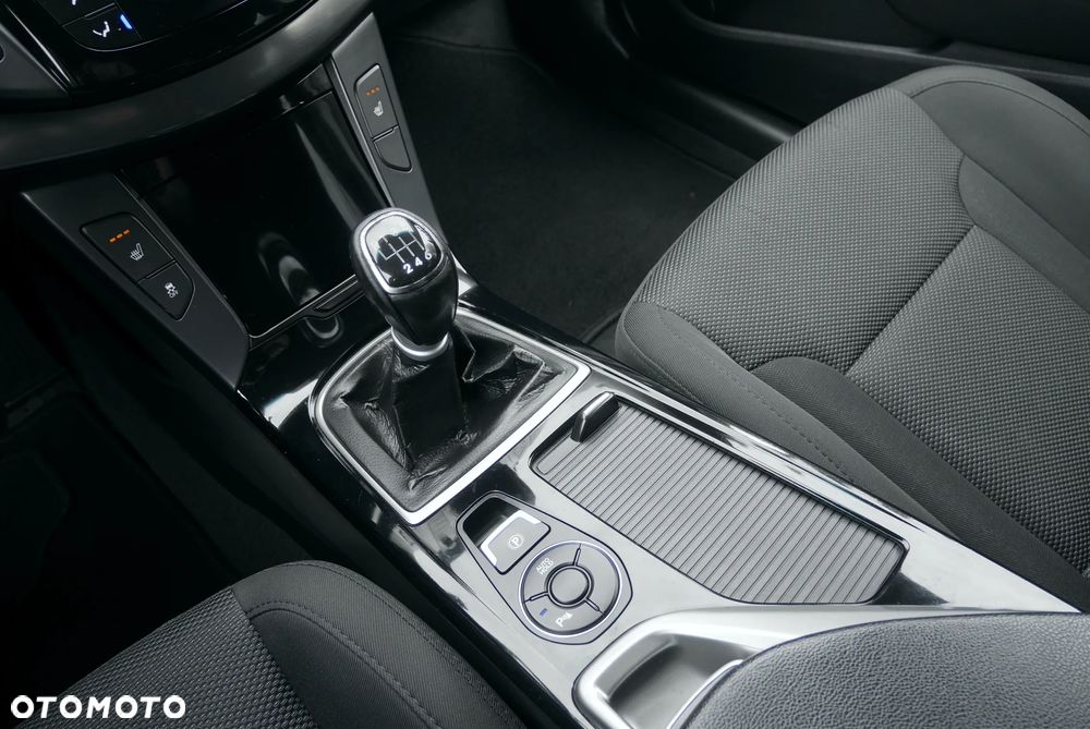 Hyundai i40 Kombi 1.7 CRDi Premium - 21