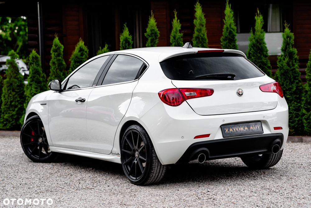 Alfa Romeo Giulietta 1750 TBi QV TCT - 9