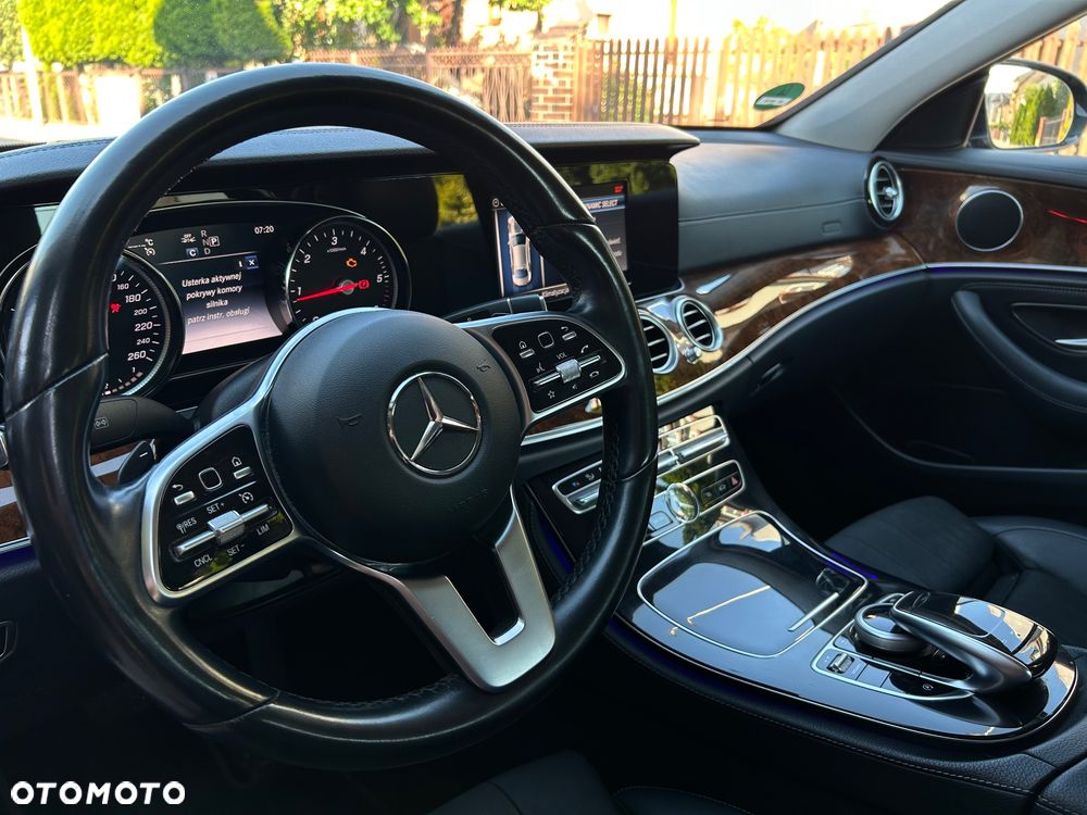 Mercedes-Benz Klasa E 220 d Avantgarde - 22