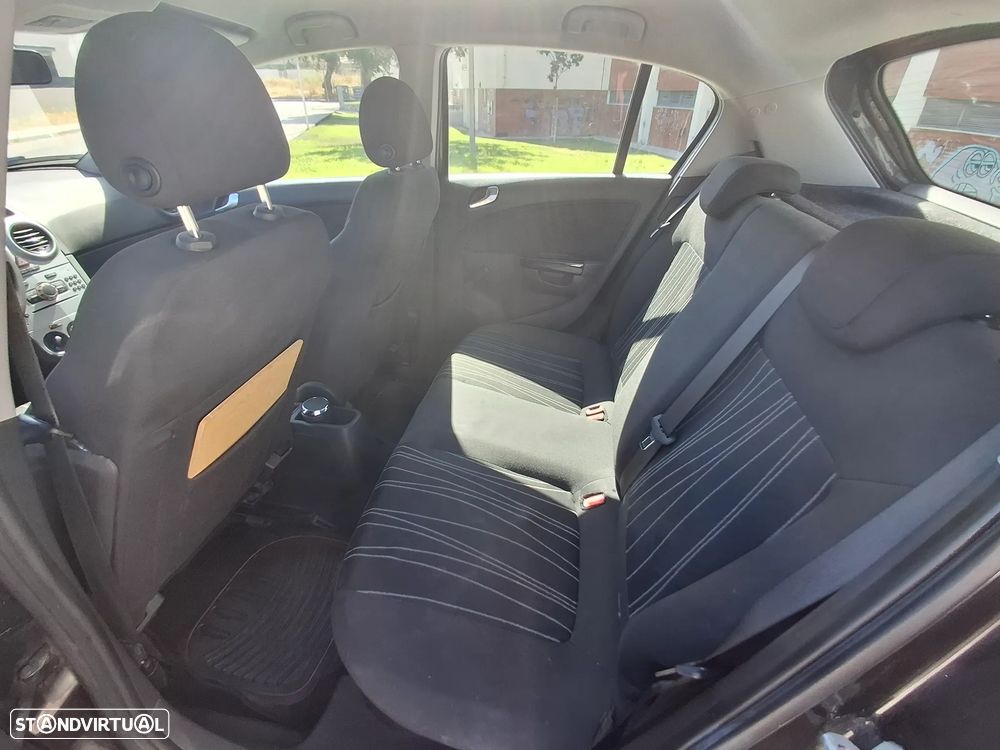 Opel Corsa 1.2 Cosmo - 12