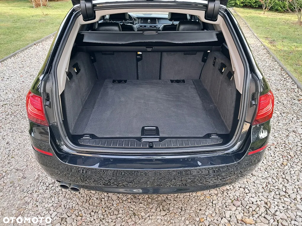 BMW Seria 5 525d Touring Sport-Aut Modern Line - 34