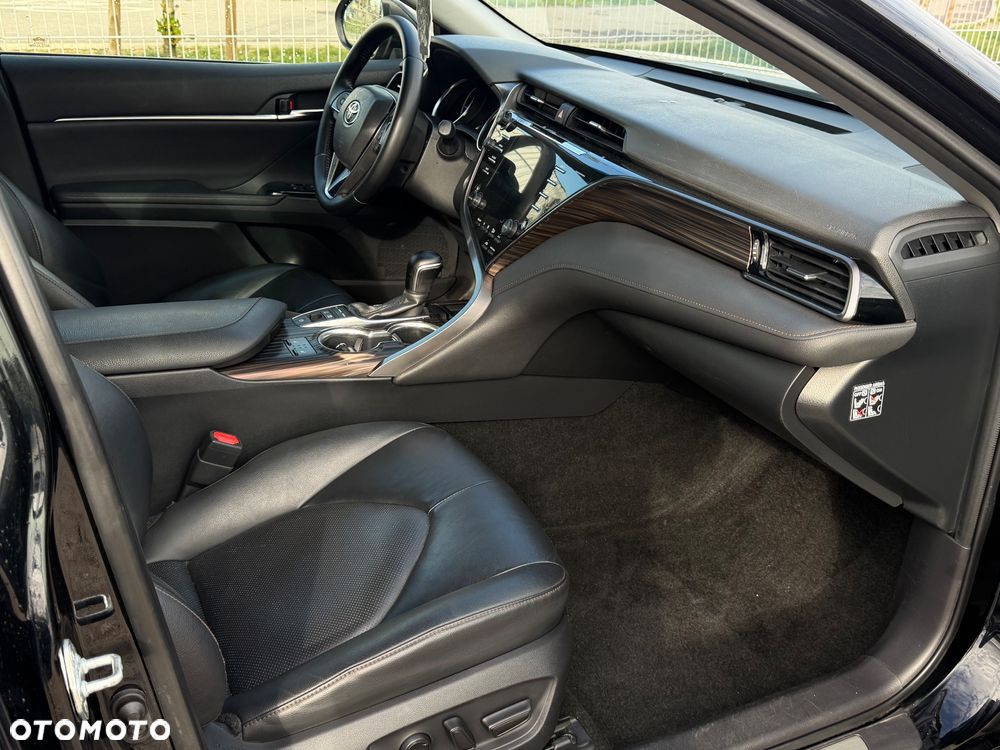 Toyota Camry 2.5 Hybrid Prestige CVT - 34