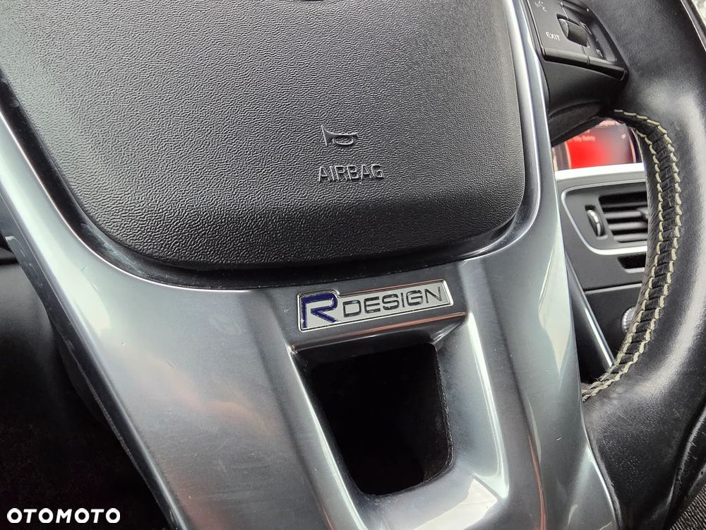 Volvo V60 T4 Geartronic R-Design - 24