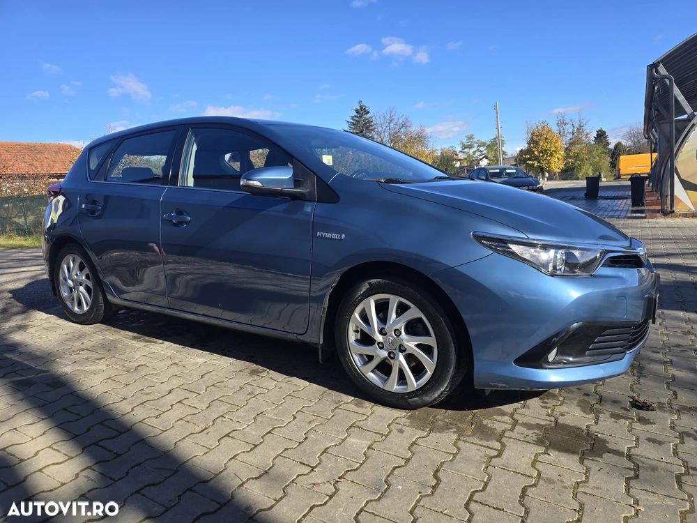 Toyota Auris - 10