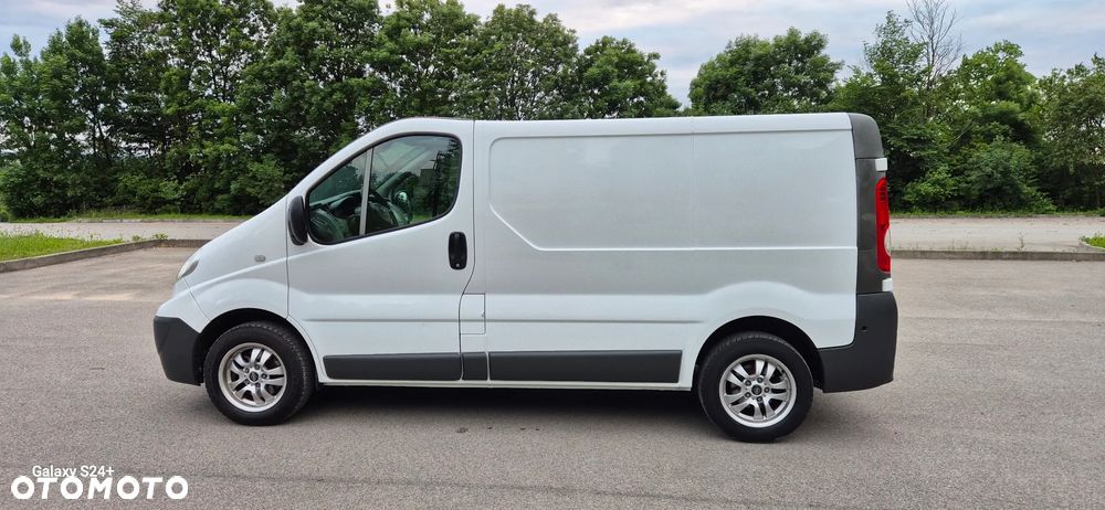 Renault Trafic - 18
