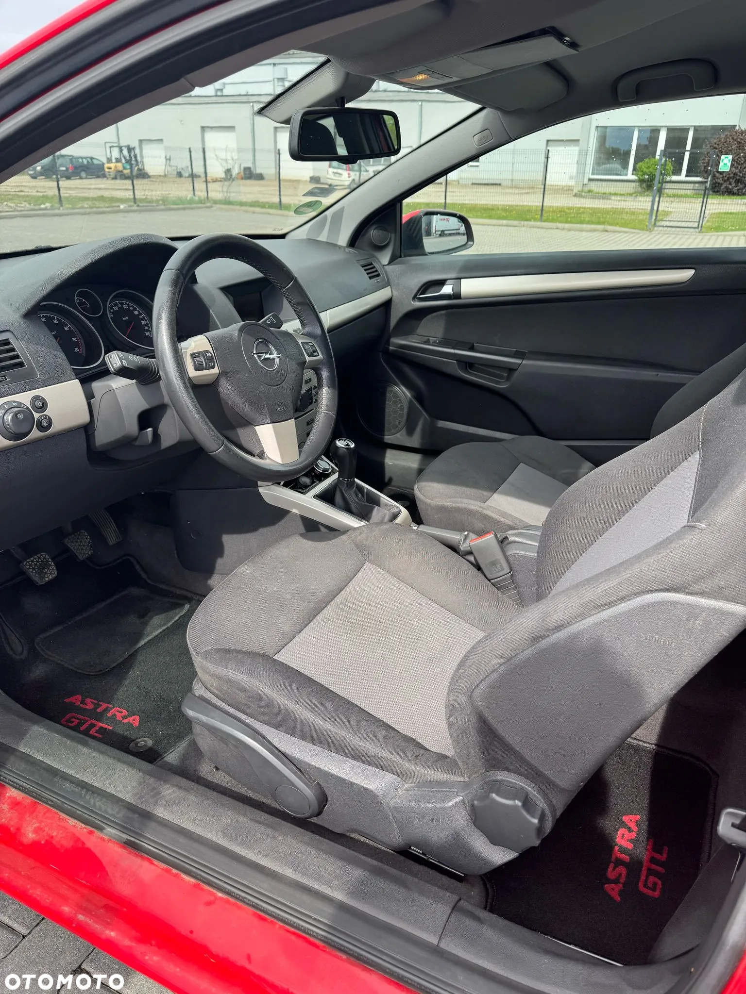 Opel Astra III GTC 1.4 111 - 21