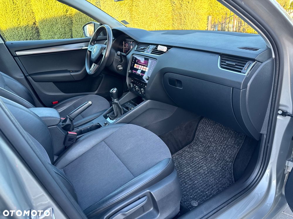 Skoda Octavia 1.6 TDI Premium Edition - 7